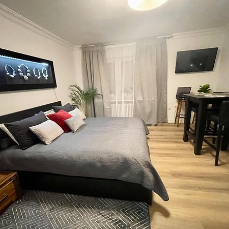 וופרטל Tunnel Apartment - Nordbahntrasse, Kontaktloser Self-Check-In, Netflix מראה חיצוני תמונה